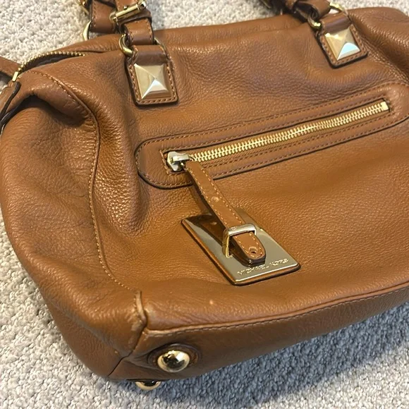 Michael Kors Pebbled Leather Brown Gold Tone Hardware - Picture 8 of 14